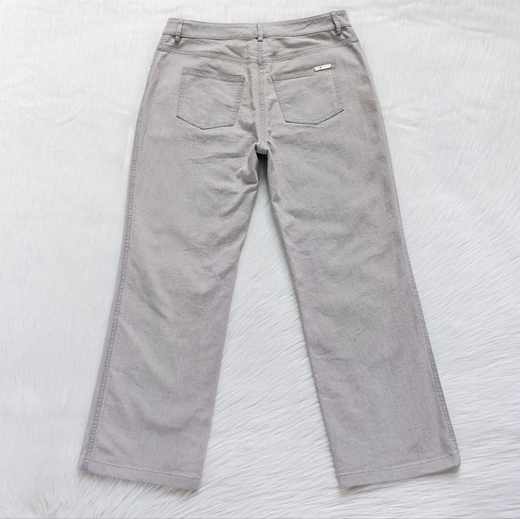 St. John Light Gray Straight Leg Cropped Jeans | Size 4 - Picture 9 of 9